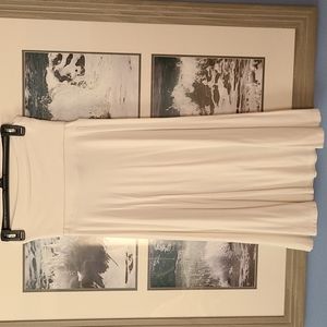 White long full stretchy skirt